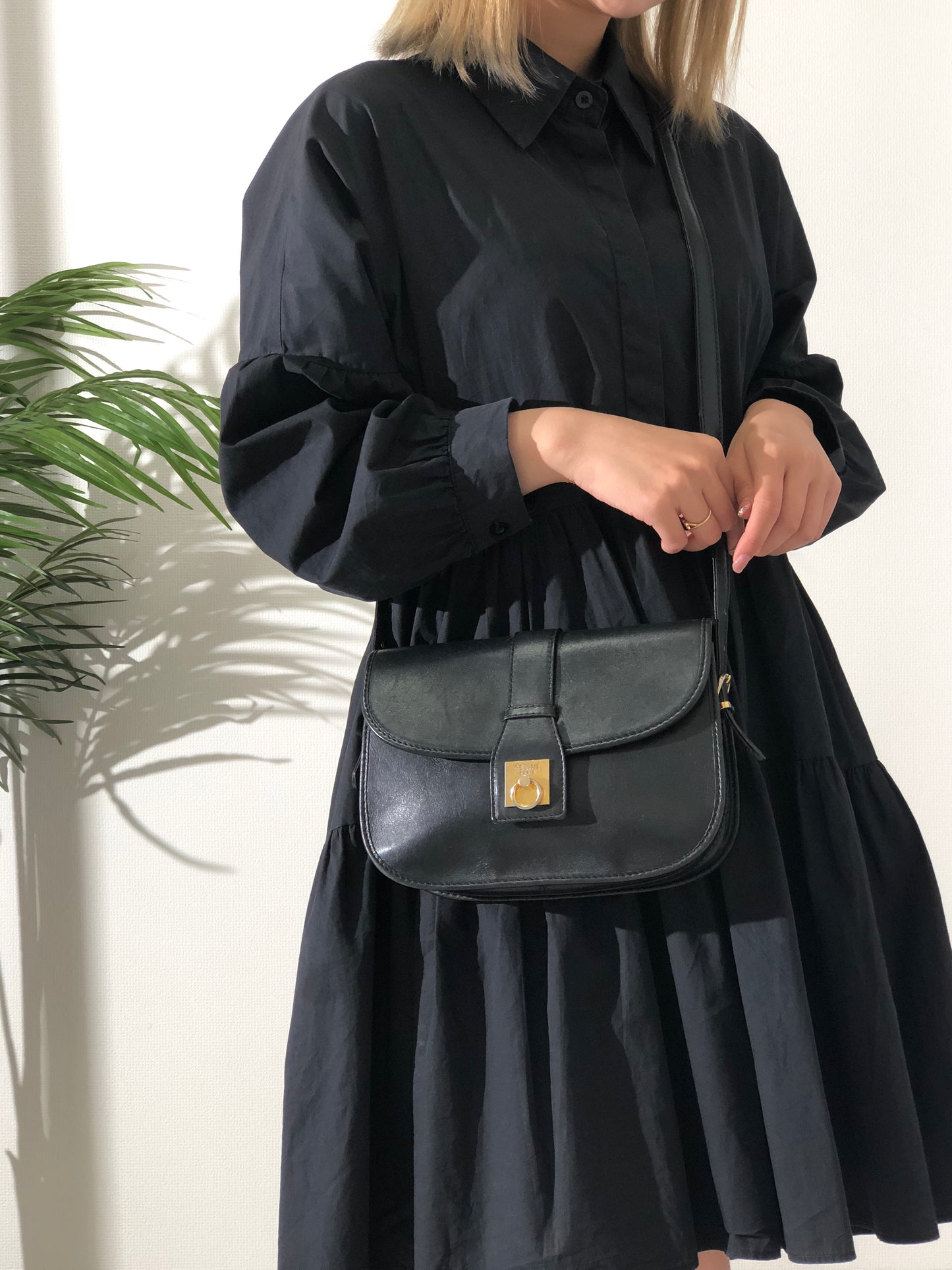 CELINE Gancini Leather Crossbody Shoulder bag Black Vintage 243mx8