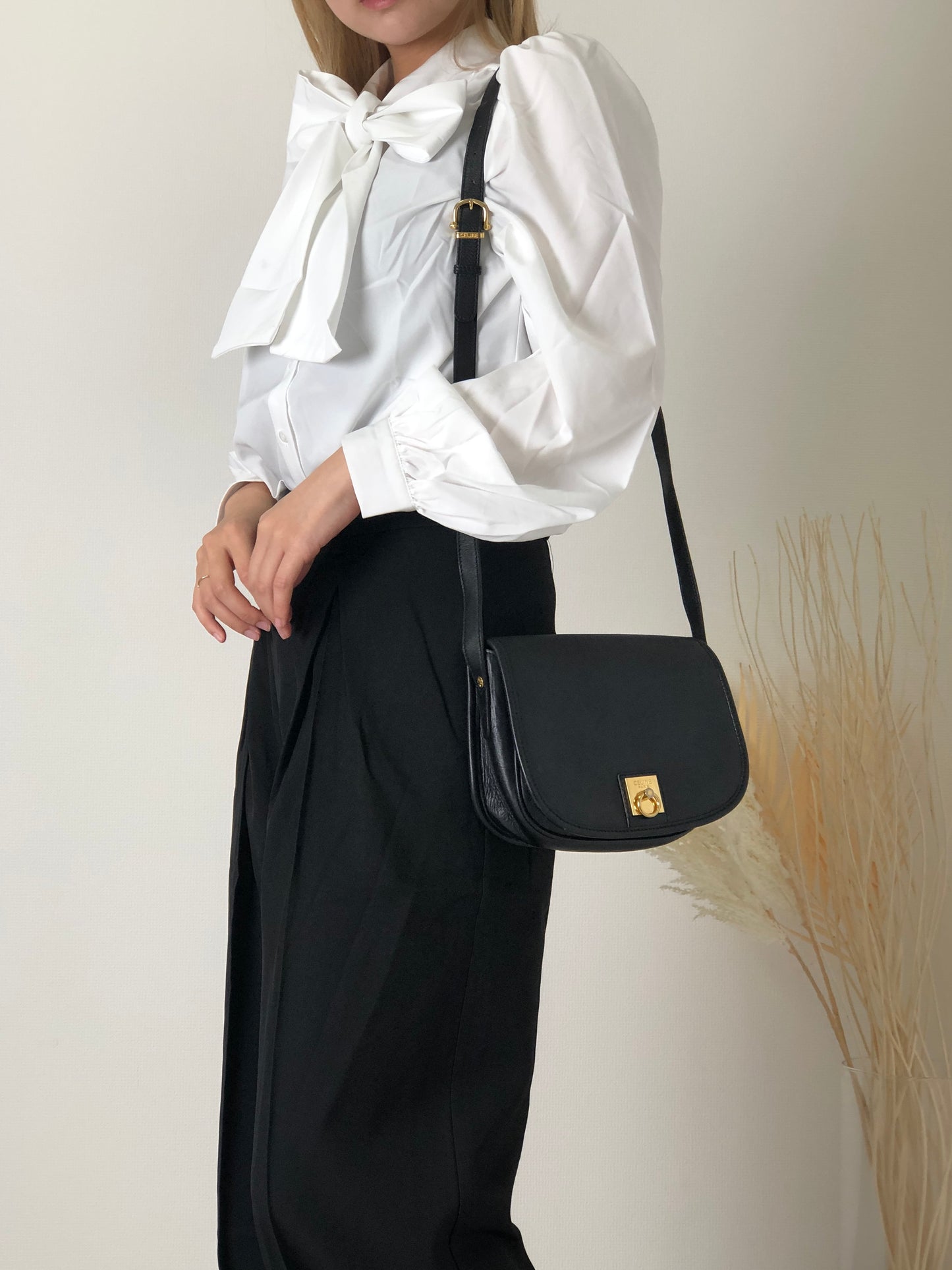 CELINE Gancini Flap Leather Shoulder bag Black Vintage 8na8ex