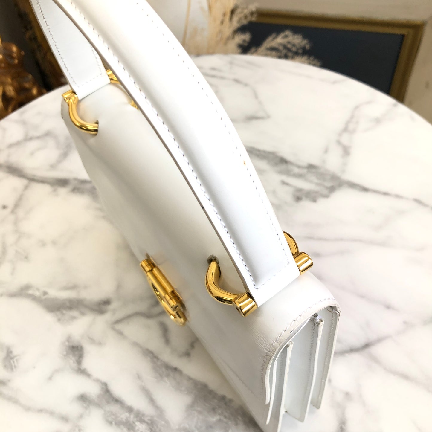 CELINE 馬銜扣雙翻蓋皮革手提包白色復古 mxrdau