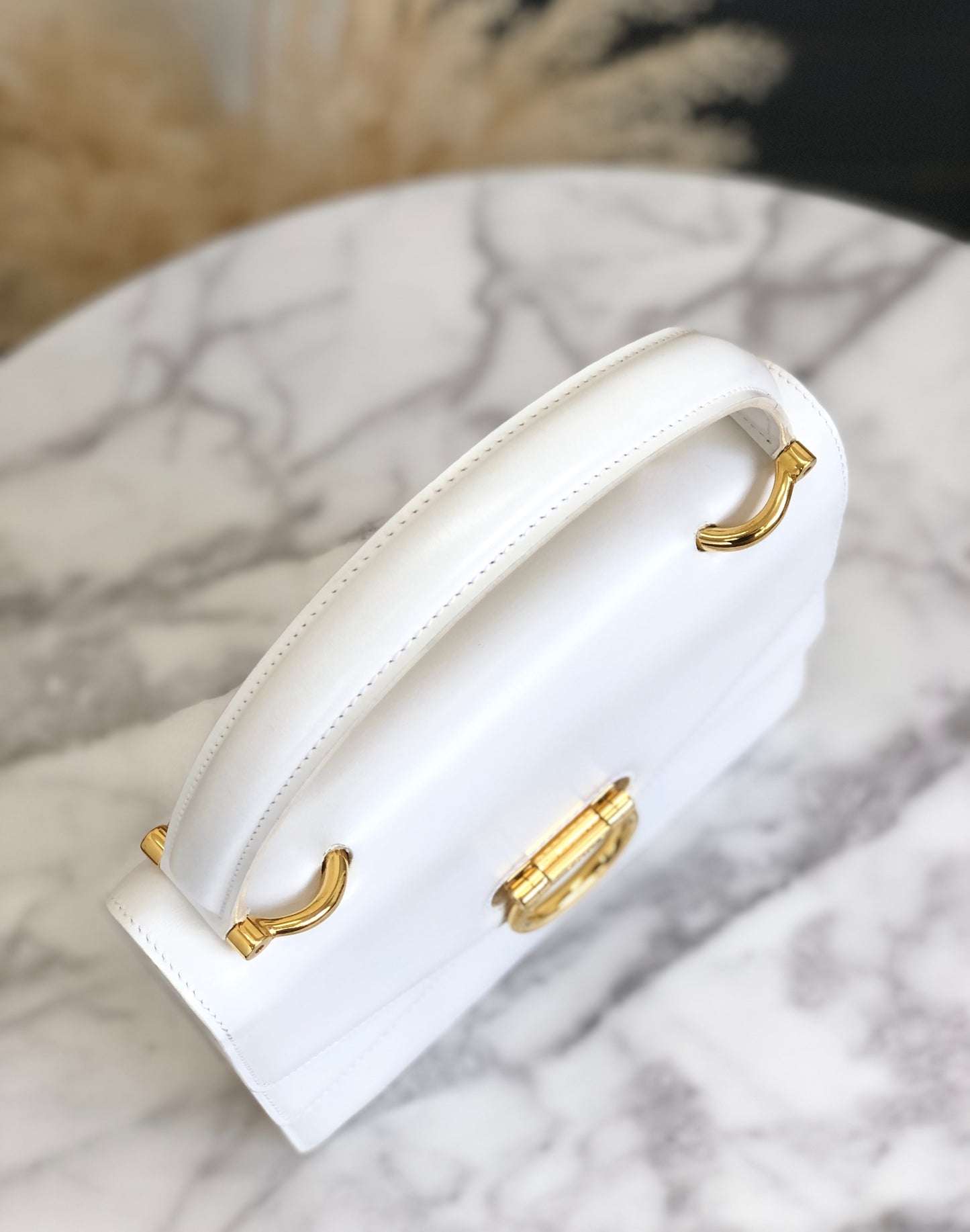 CELINE 馬銜扣雙翻蓋皮革手提包白色復古 mxrdau