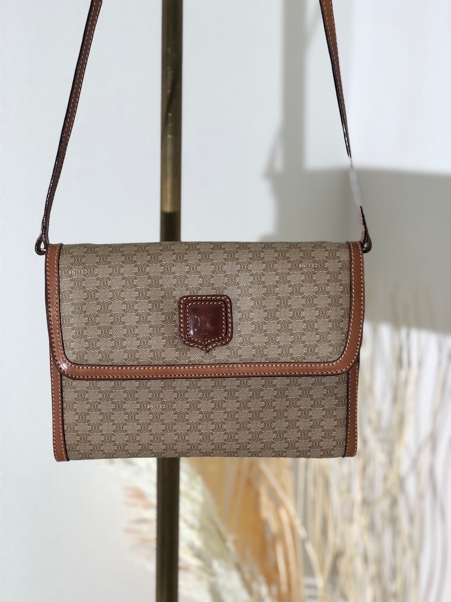 CELINE Macadam Blason Shoulder bag Beige Vintage 45hti2