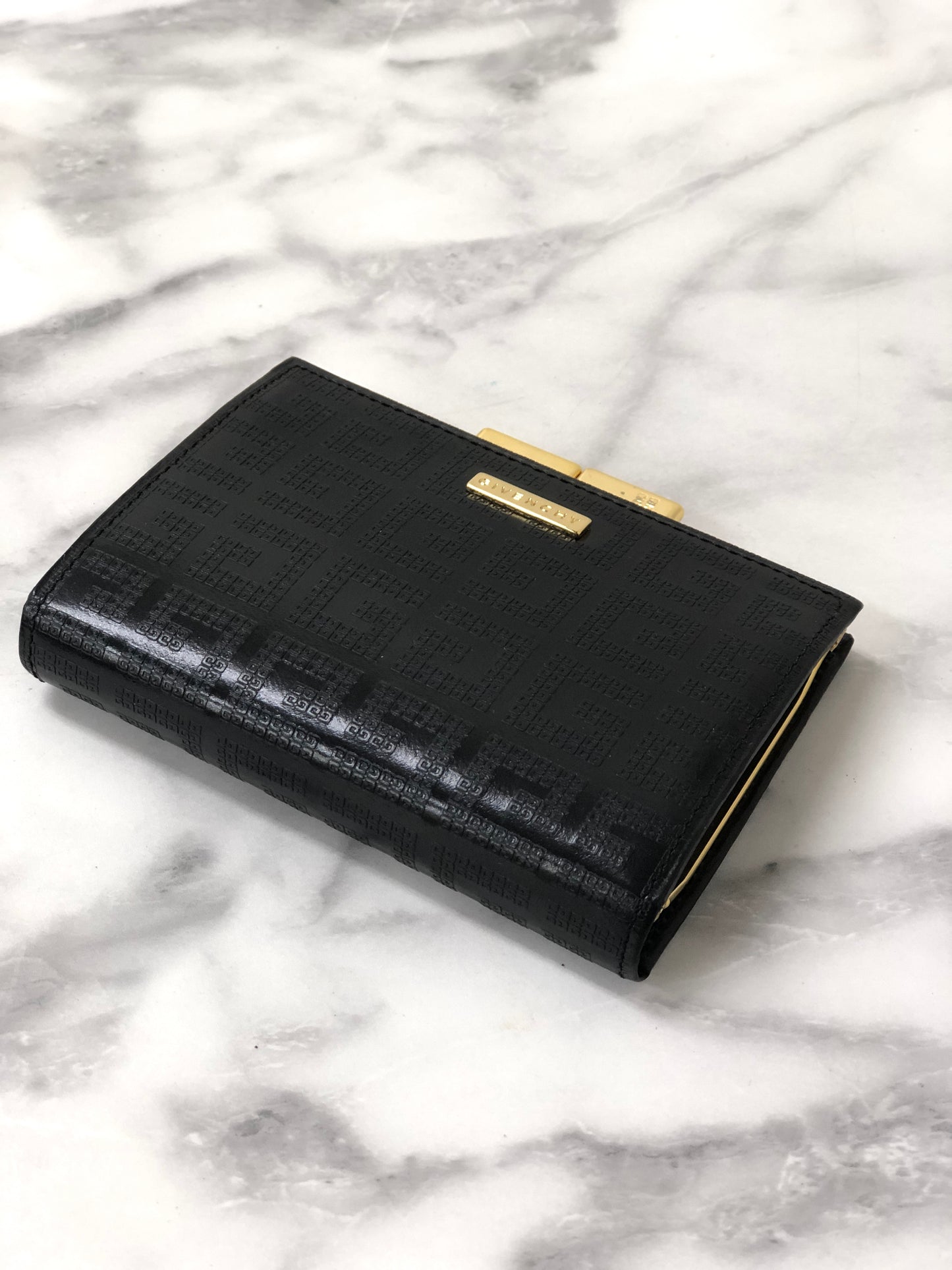 GIVENCHY 標誌皮革金屬扣零錢包黑色復古 mgpg7x