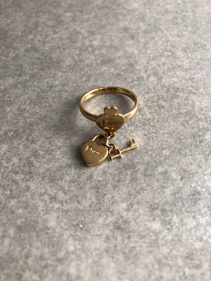 Christian Dior Heart Motif  Ring Gold Vintage 6kjsx4