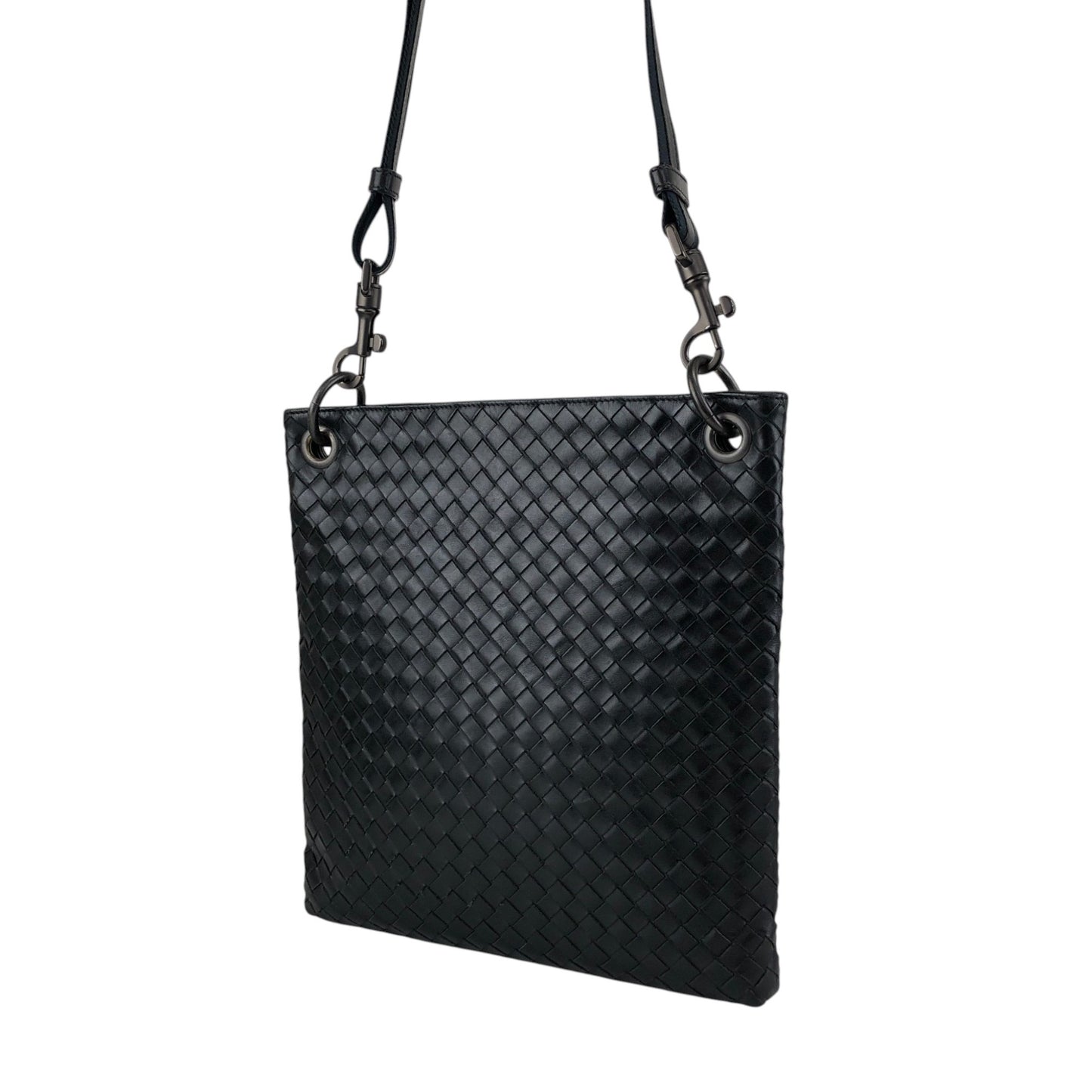 Bottega Veneta Intrecciato Shoulder bag Black Vintage zn3au7