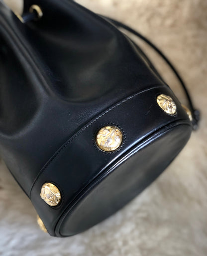 Salvatore Ferragamo 高跟鞋圖案鉚釘抽繩單肩包黑色復古舊款 updwpp
