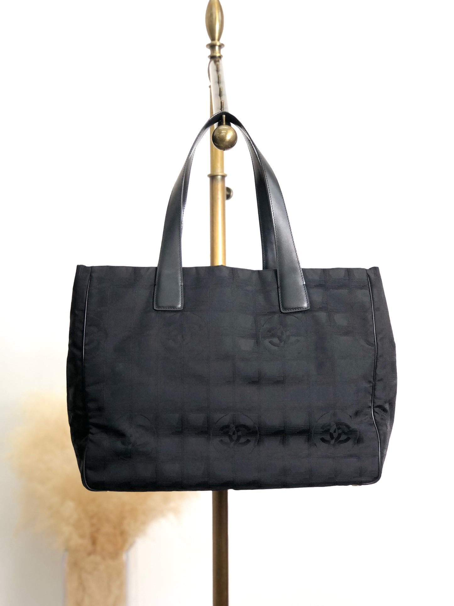 CHANEL New Travel Line Totebag Black Vintage deknxn