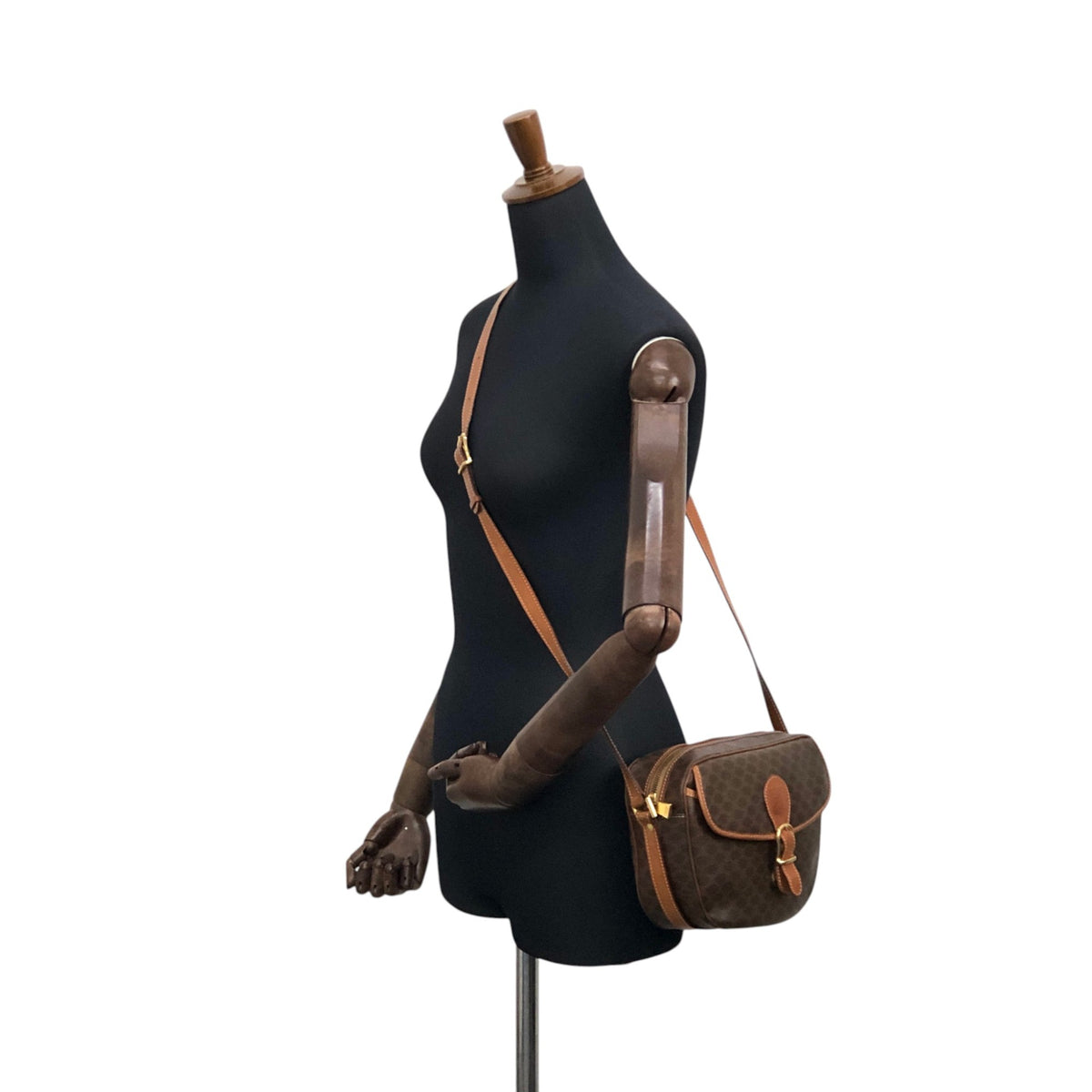 CELINE Macadam Blason Front Buckle Shoulder bag Brown Vintage n75n6t