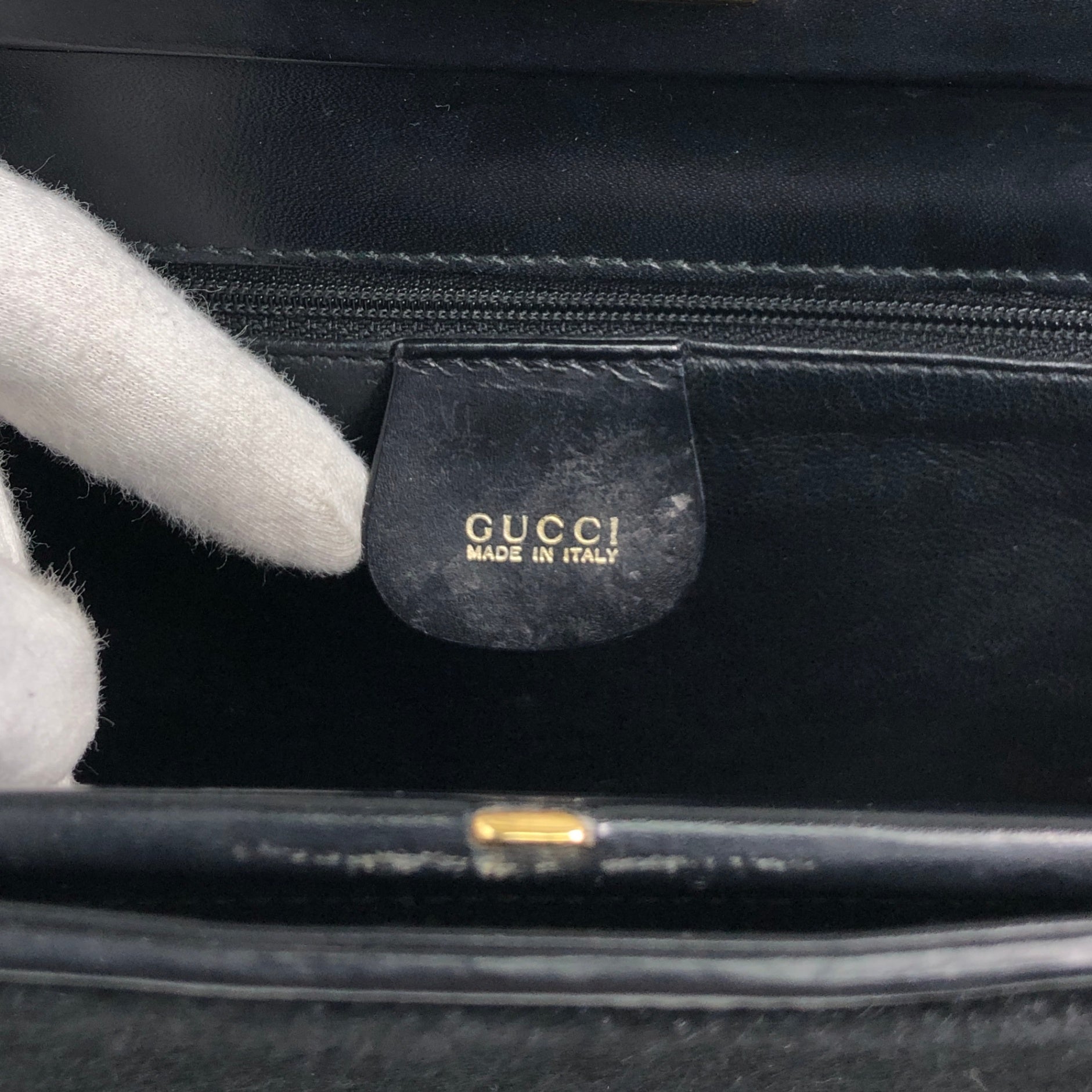 GUCCI Metal Clasp Totebag Black Vintage mzwmr5 – VintageShop solo