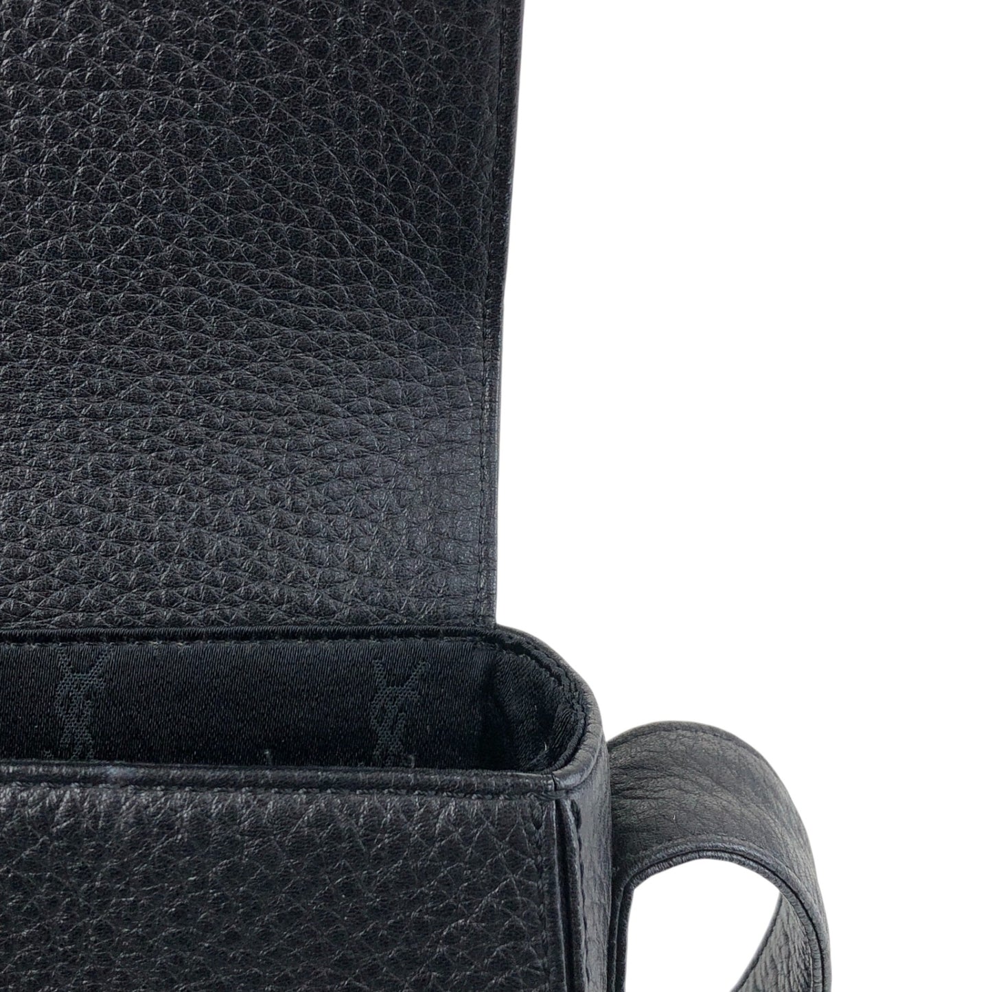 Yves Saint Laurent Logo Shoulder bag Black Vintage rpj32s