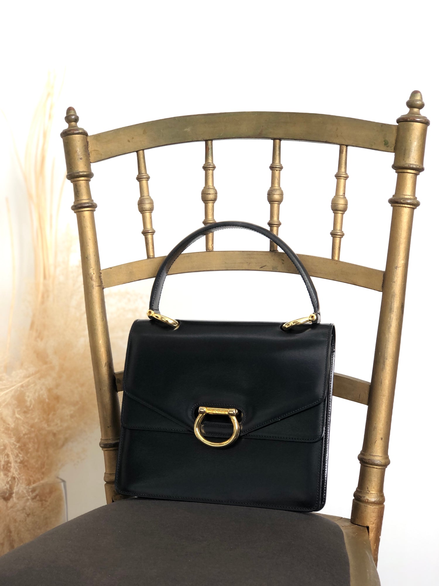 Vintageshop solo - The best shop in Old CELINE and High brand bags