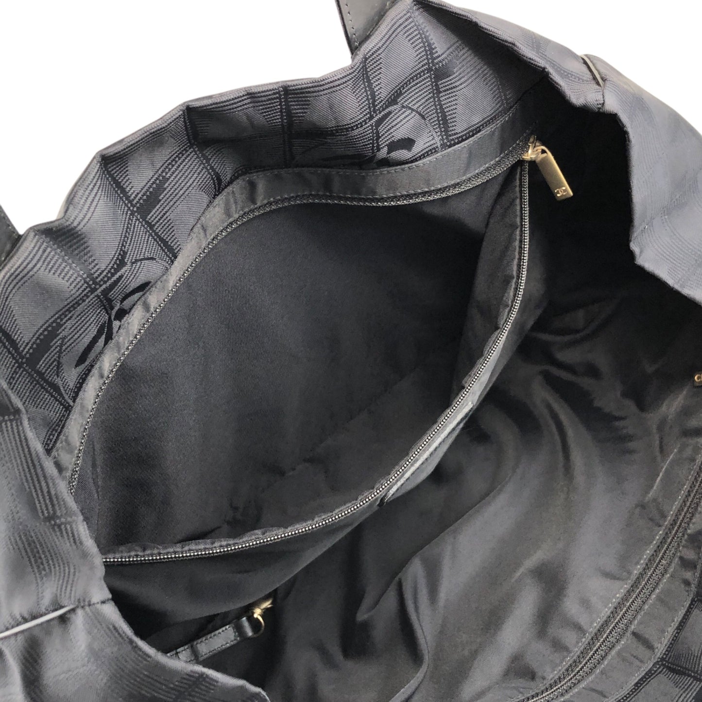 CHANEL New Travel Line Totebag Black Vintage vgc5rp