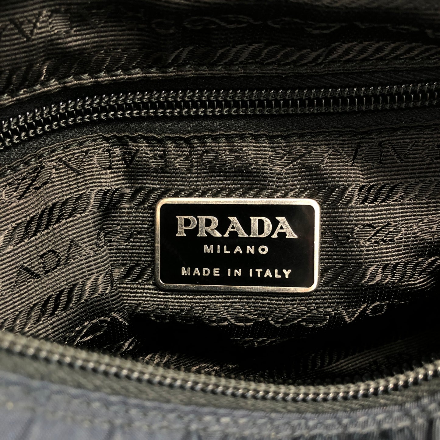 PRADA Triangle Logo Front Buckl Shoulder bag Navy Vintage 8igg4i