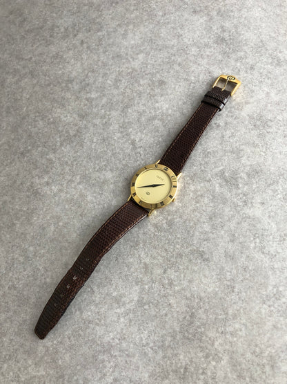 GUCCI Logo  Watch Brown 3300M Vintage 2pcrj6