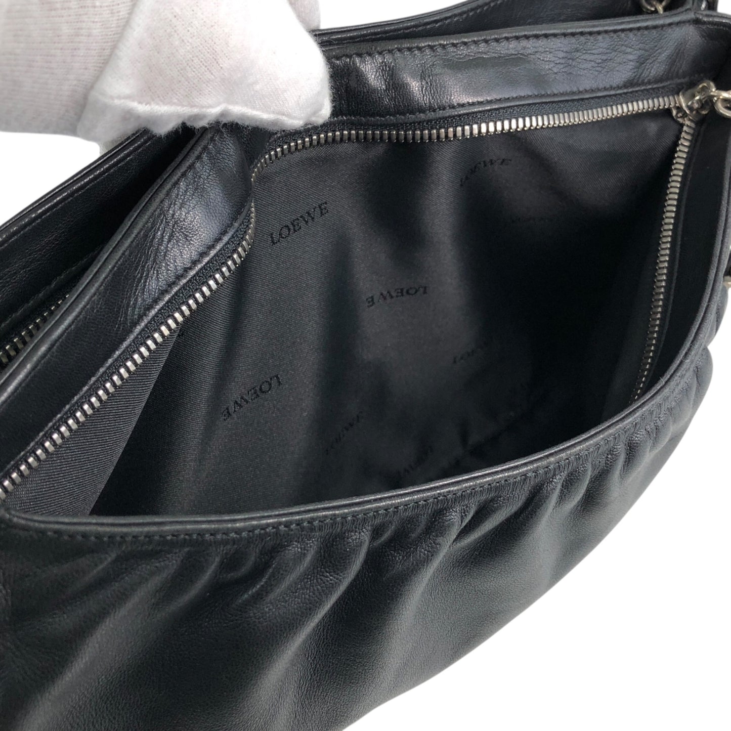 LOEWE Anagram Shoulder bag Black Vintage ymu5m6