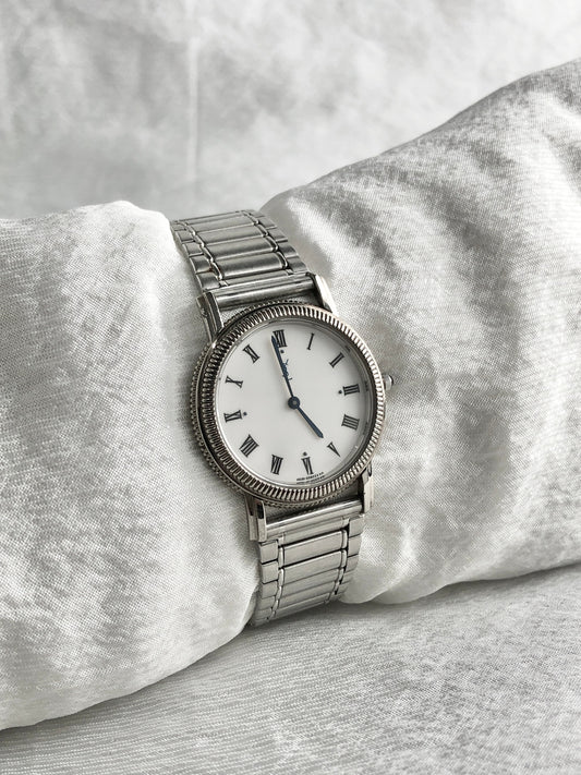 Yves Saint Laurent YSL Logo Quartz Watch Silver 4625-E67722 Vintage cuai7i
