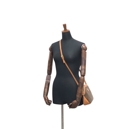 CELINE Macadam Blason Shoulder bag Brown Vintage gyf3yb