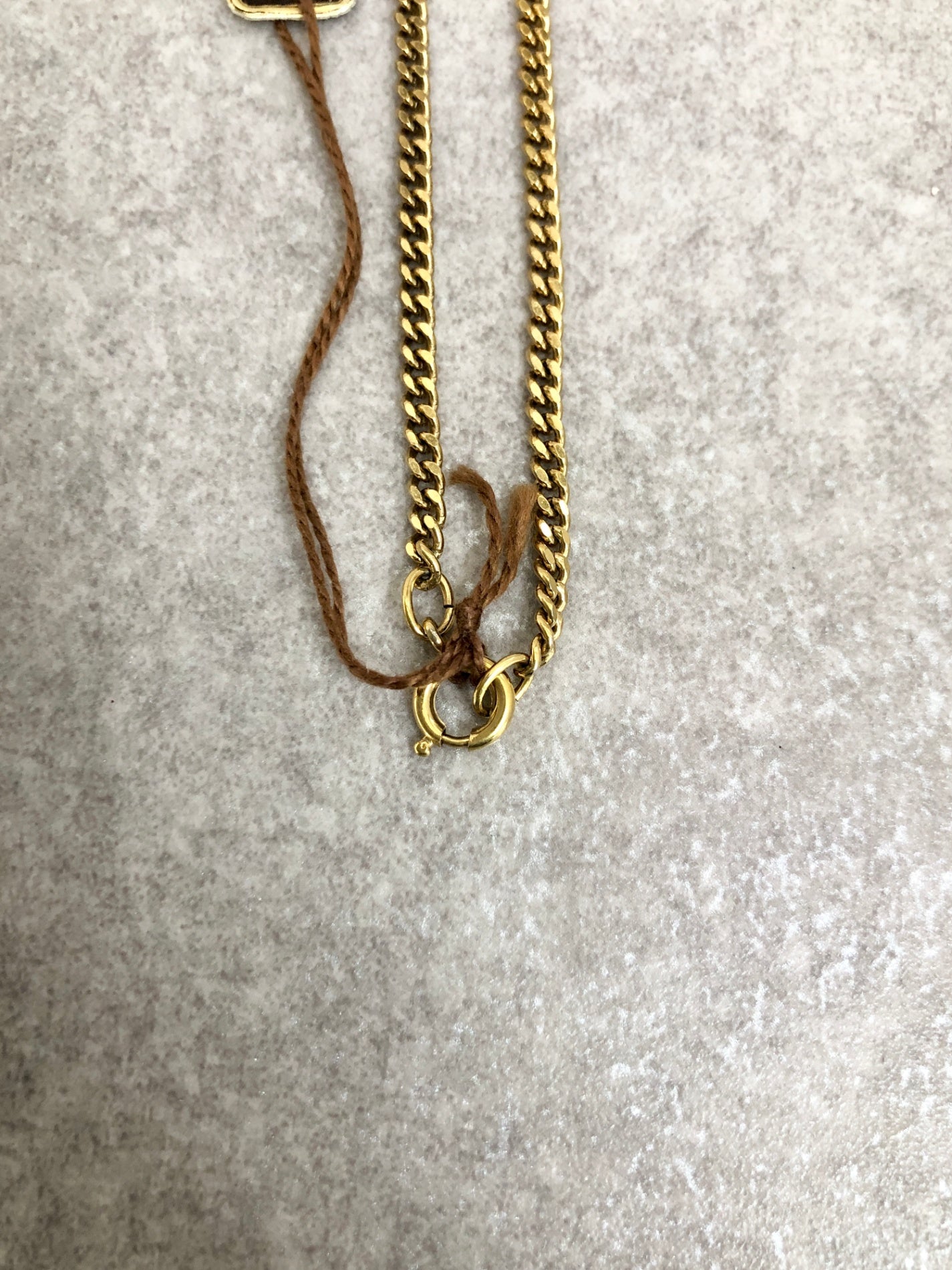 CELINE Blason Necklace Gold Vintage v6ajm5