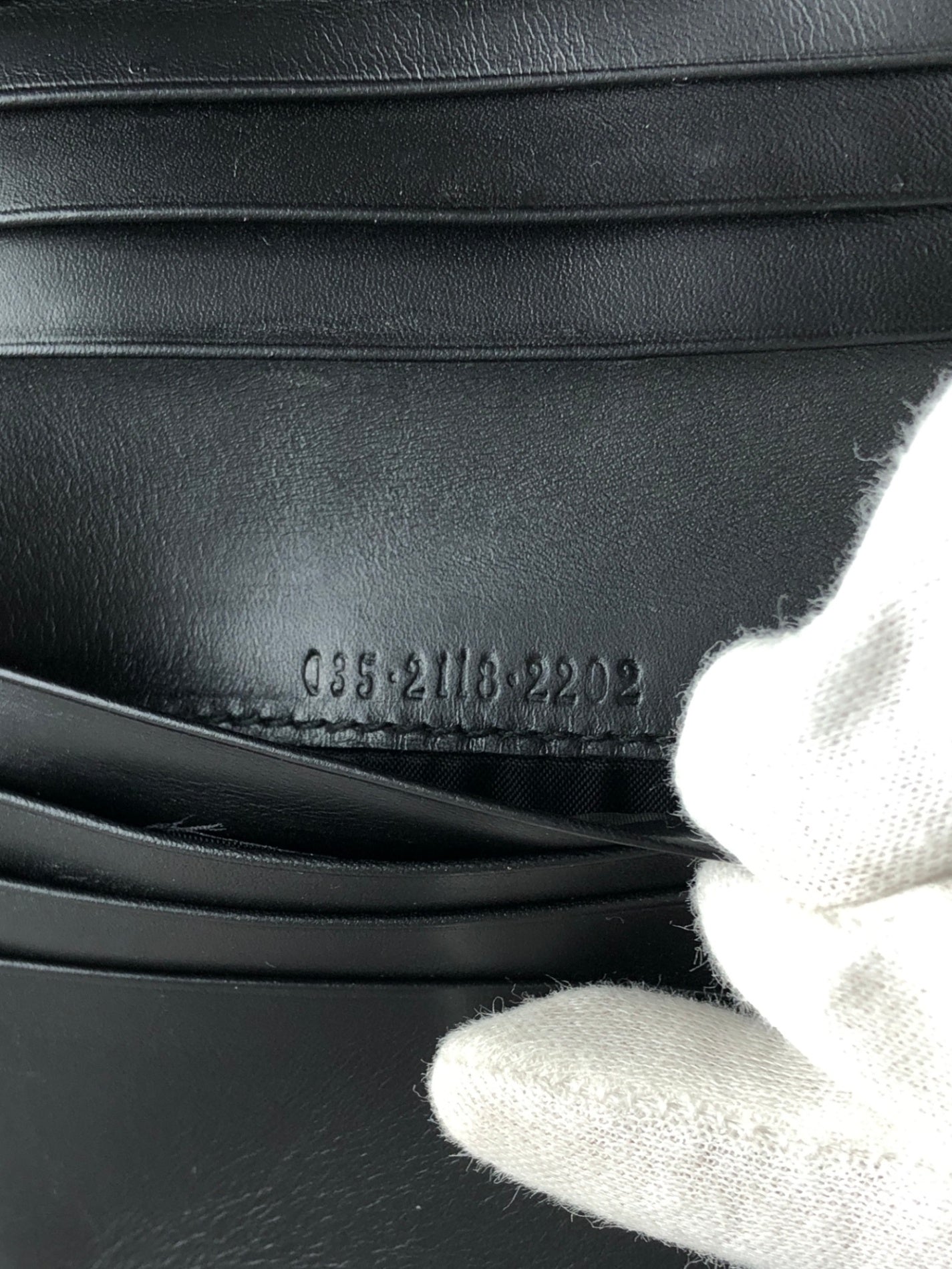 GUCCI GG Canvas Folded Wallet Black Vintage gbusf3