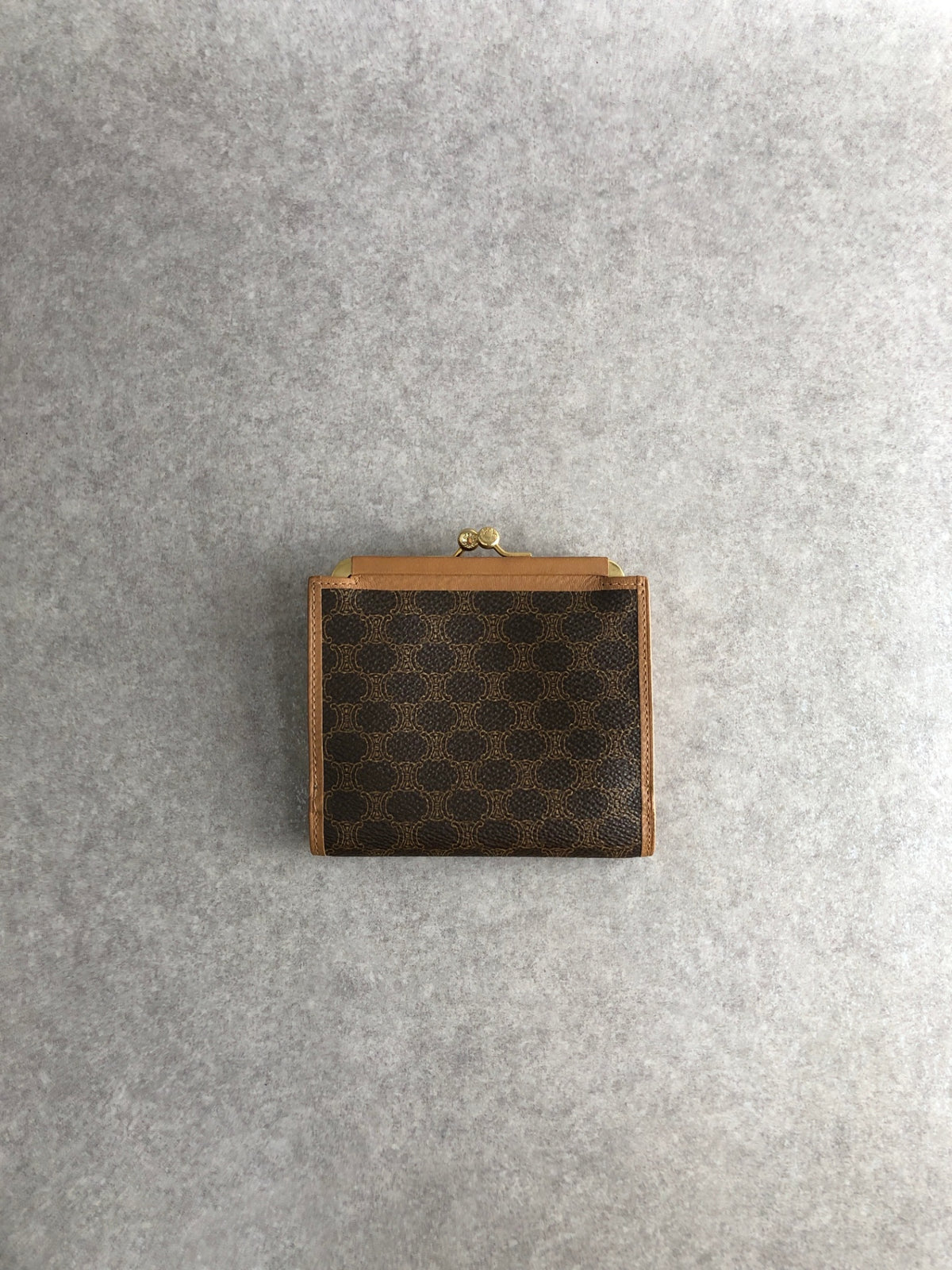 CELINE Macadam Blason Metal Clasp Folded Wallet Brown Vintage npchhu