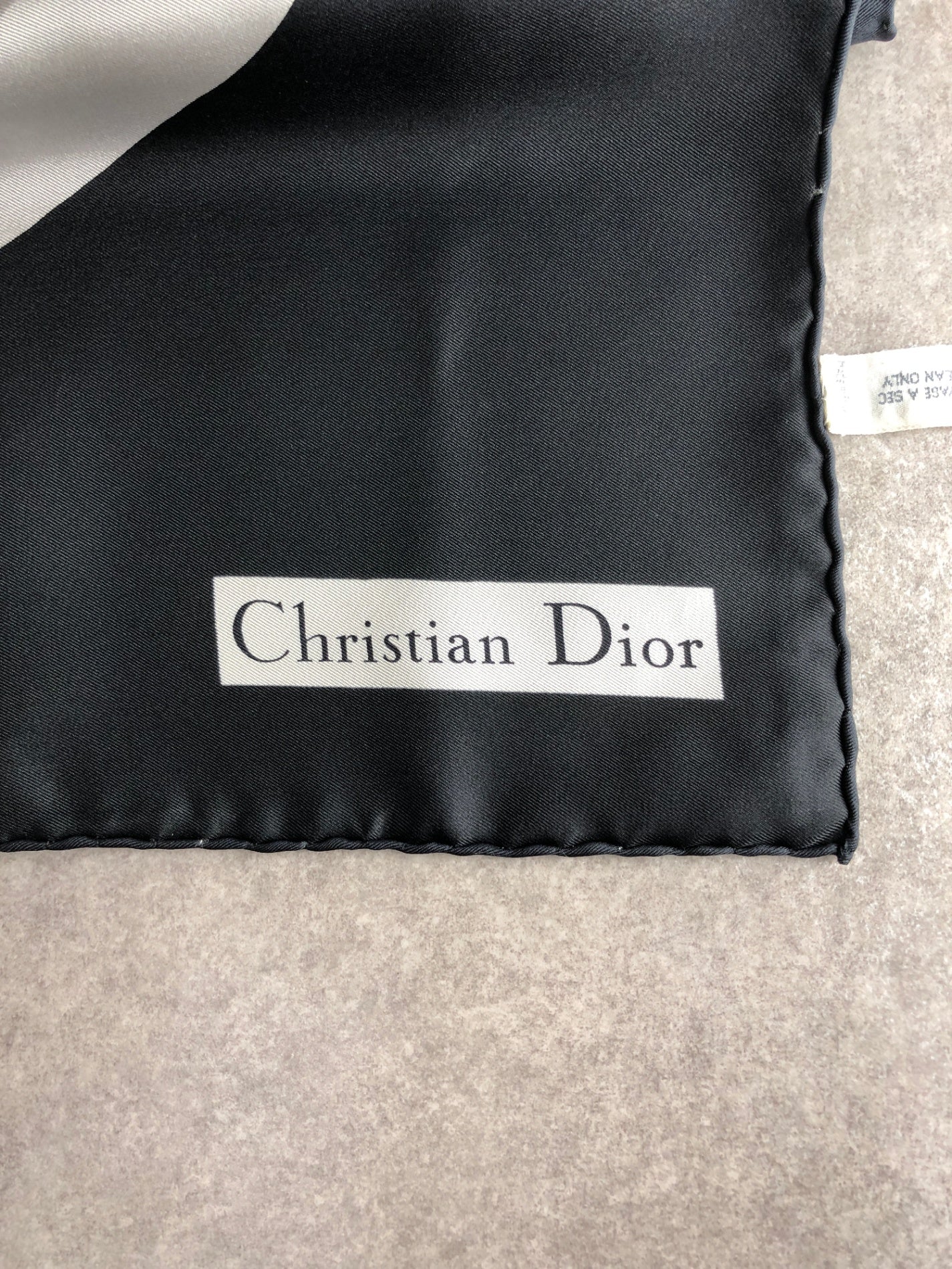 Christian Dior D Motif SILK Scarf Black Vintage 6kfbyz