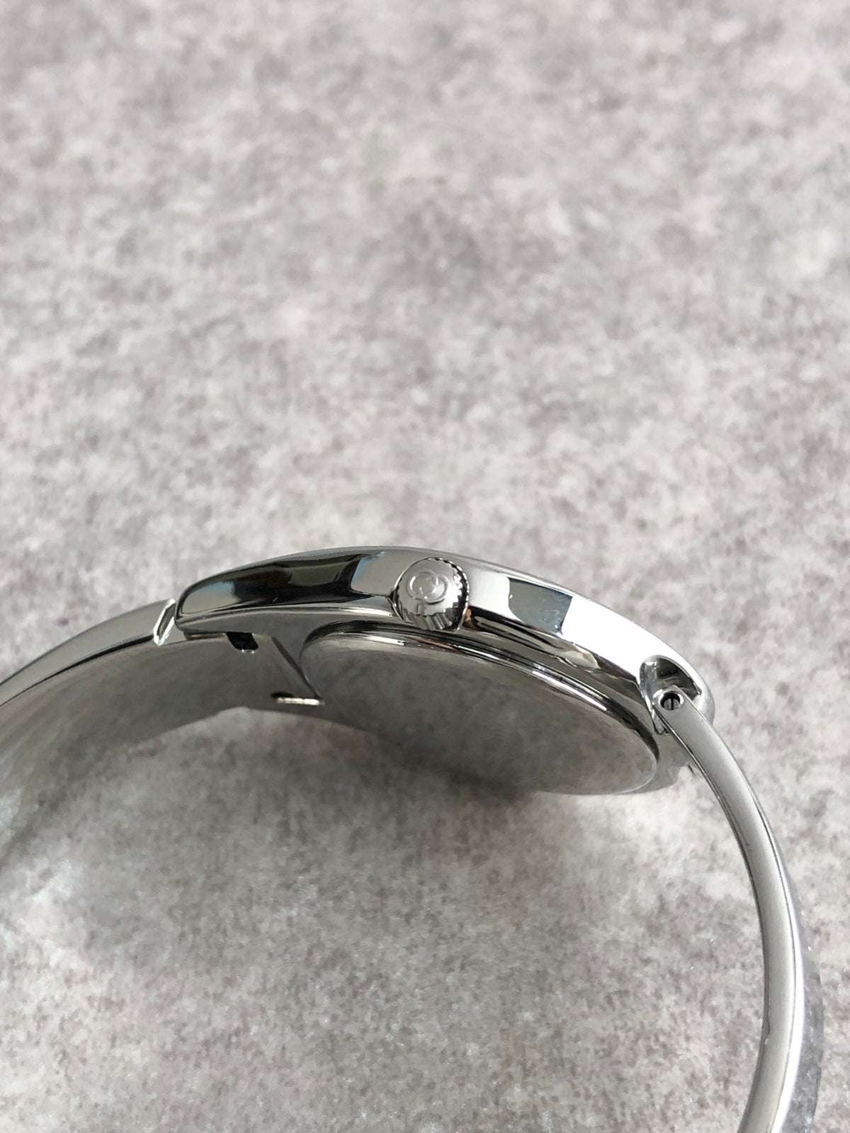 GUCCI Logo Quartz Watch Silver 6700L Vintage ypagh4