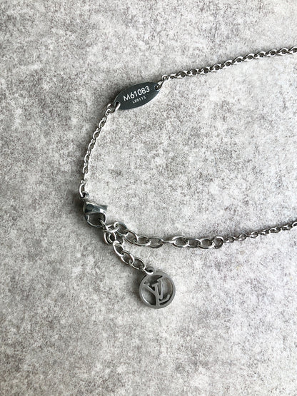 LOUIS VUITTON Necklace Silver Vintage wttc8c