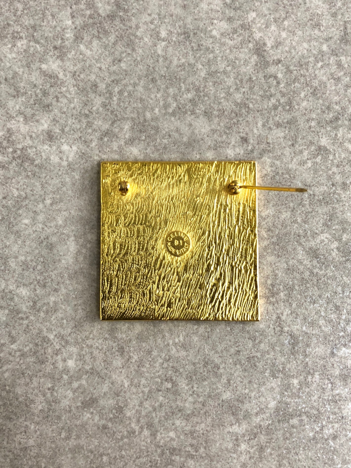 CELINE Arc de Triomphe Brooch Gold Vintage v3ns46