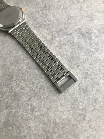 GUCCI Logo Watch Silver×Gold 9000M Vintage 2rigf4