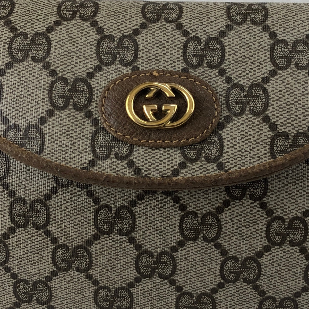 GUCCI Logo Round Shoulder bag Beige Vintage ku752d