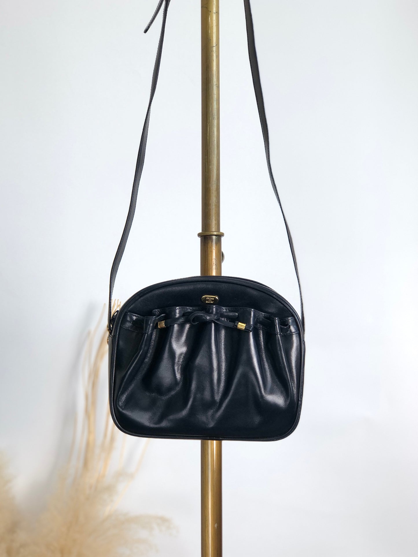 CELINE Logo Tassel Shoulder bag Navy Vintage fcpzrv