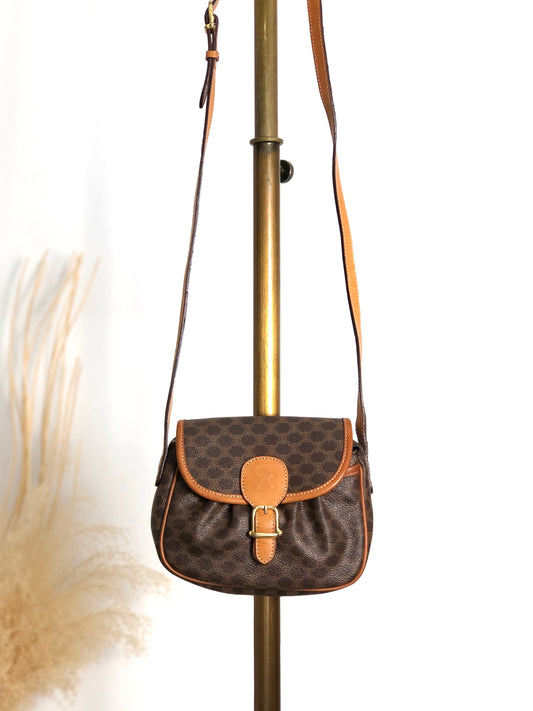 CELINE Macadam Front Buckle Shoulder bag Brown Vintage vryvsx