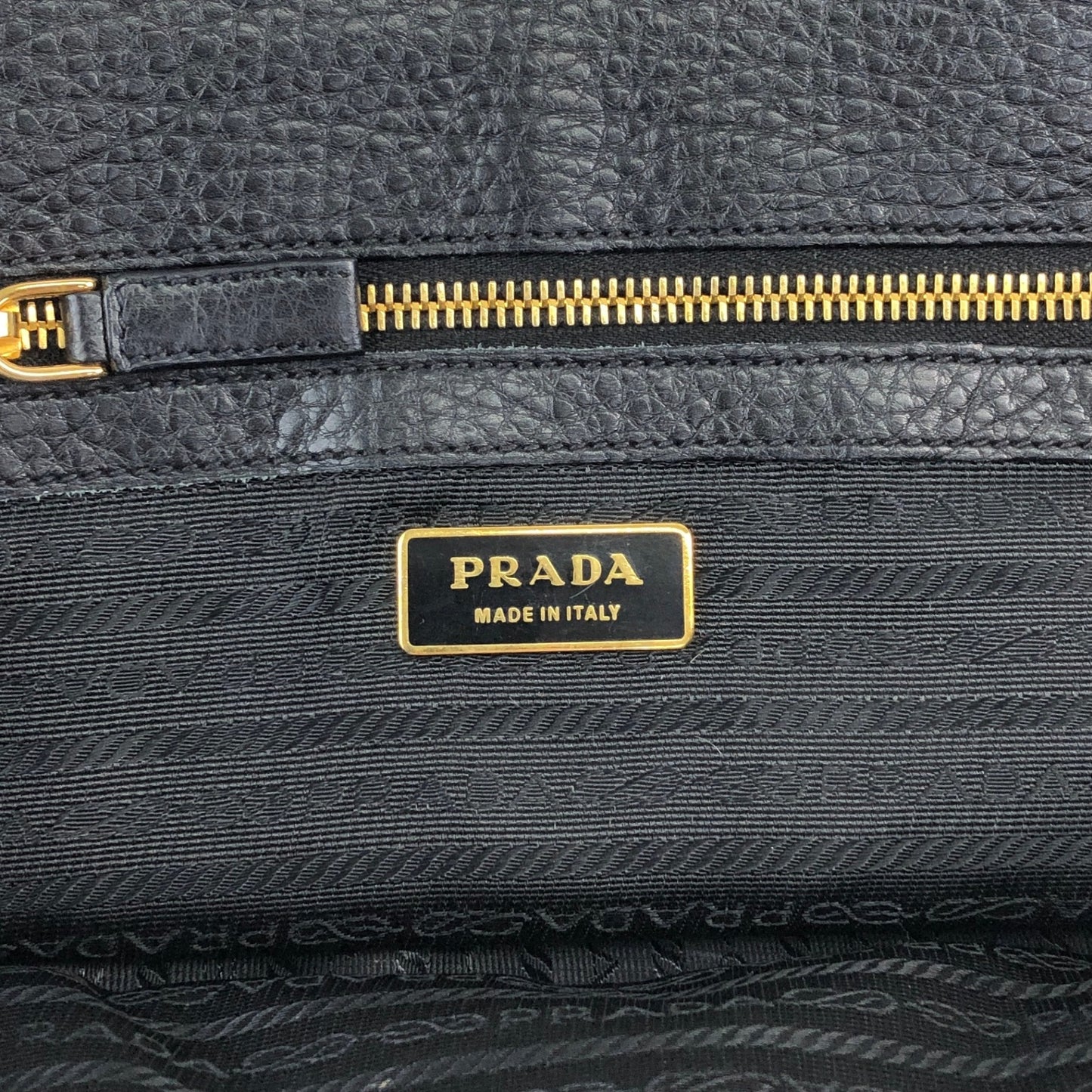 PRADA Logo Lock Handbag Black Vintage 7dwdcx