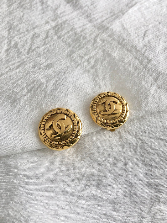 CHANEL Coco Mark Earrings Gold Vintage mmanki