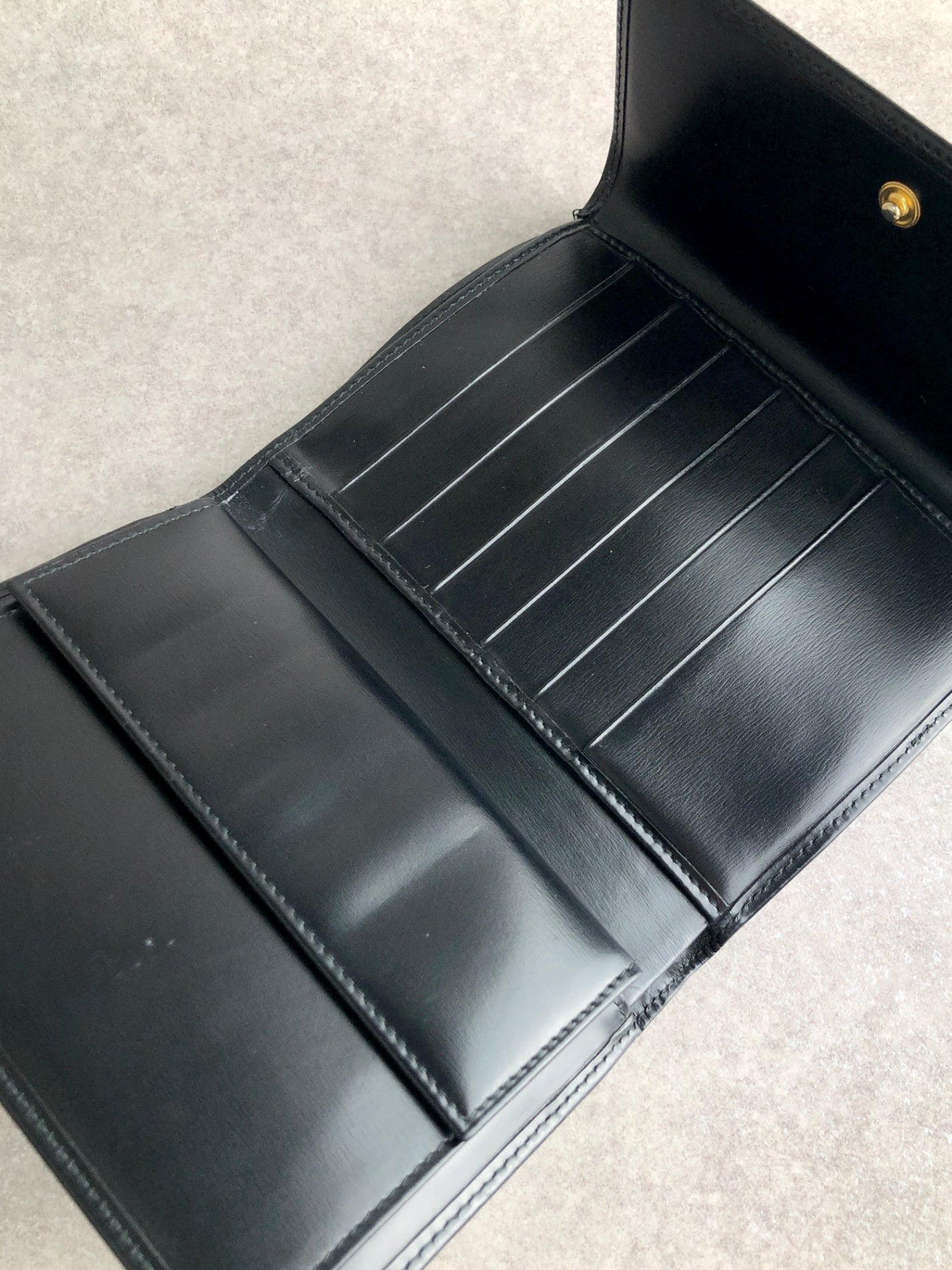 Cartier Trifold Wallet Black Vintage c3eb42