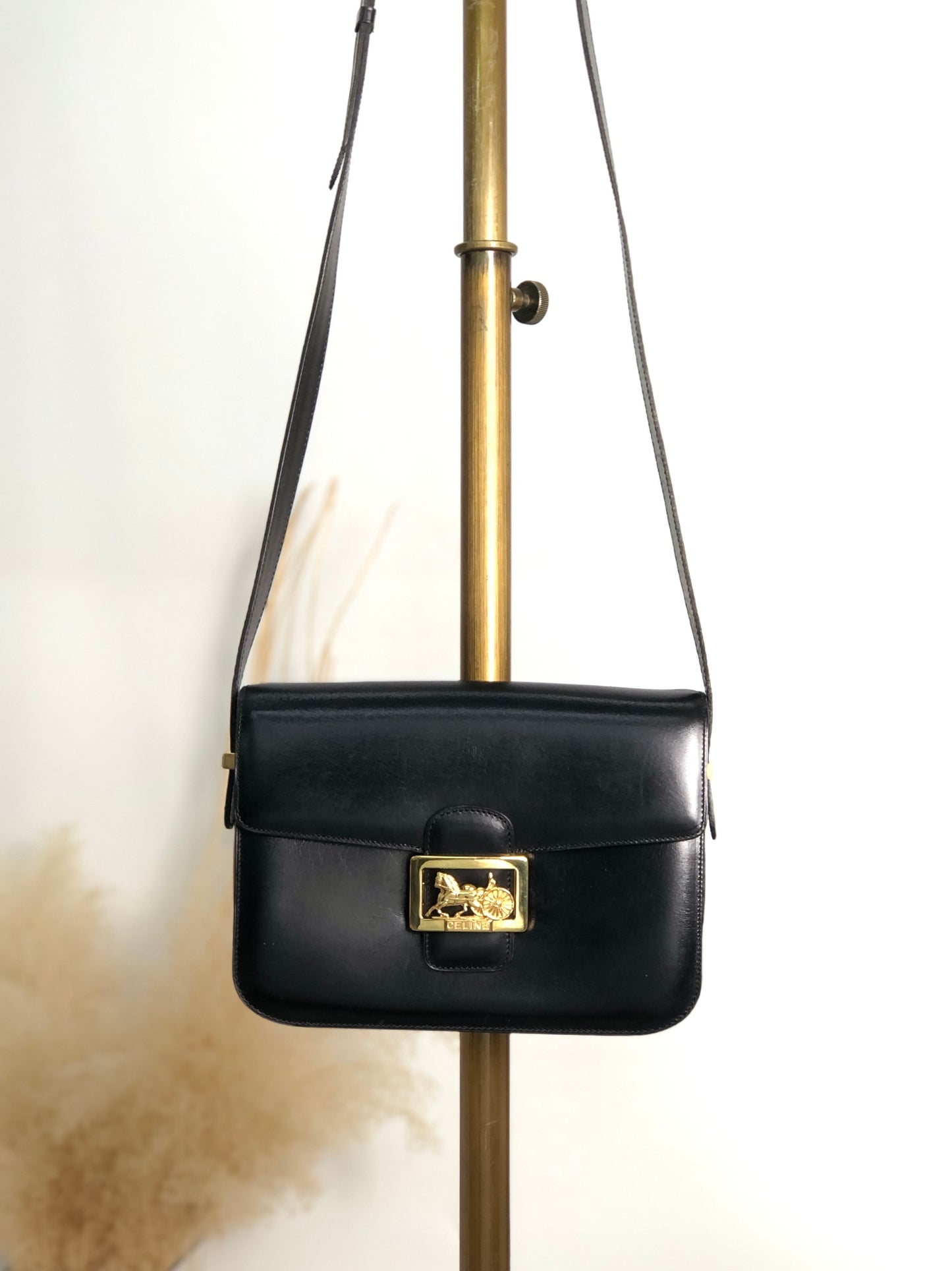 CELINE Horse Carriage Shoulder bag Black Vintage bxg55y