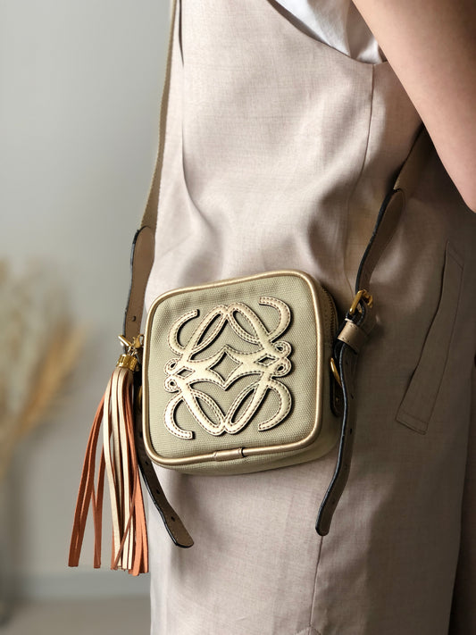 LOEWE Anagram Small Shoulder bag Beige Vintage meahck