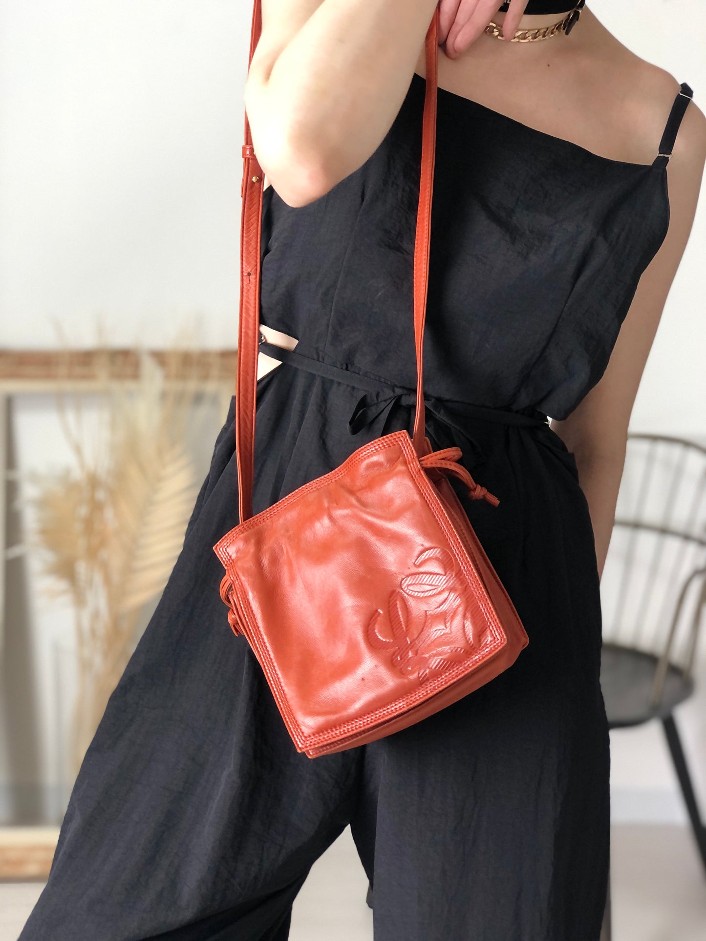 LOEWE Anagram Drawstring Shoulder bag Brown Vintage gu6xkn