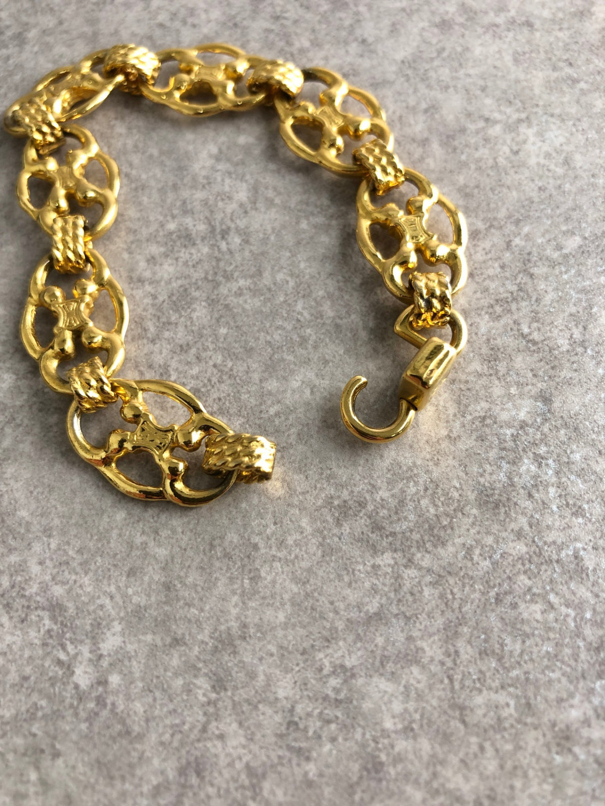 CELINE Blason Bracelet Gold Vintage c8w5h2