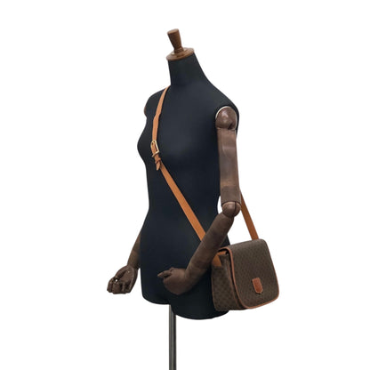 CELINE Macadam Blason Shoulder bag Brown Vintage 6pmbjw