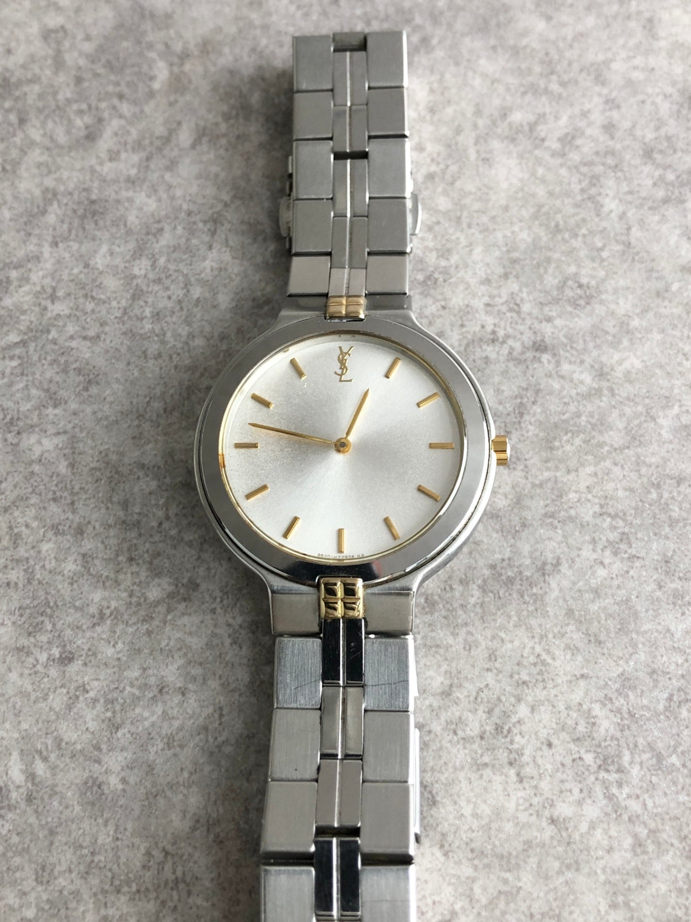 Yves Saint Laurent YSL Logo Quartz Watch Silver×Gold 9620-H13821Y Vintage 2pha88