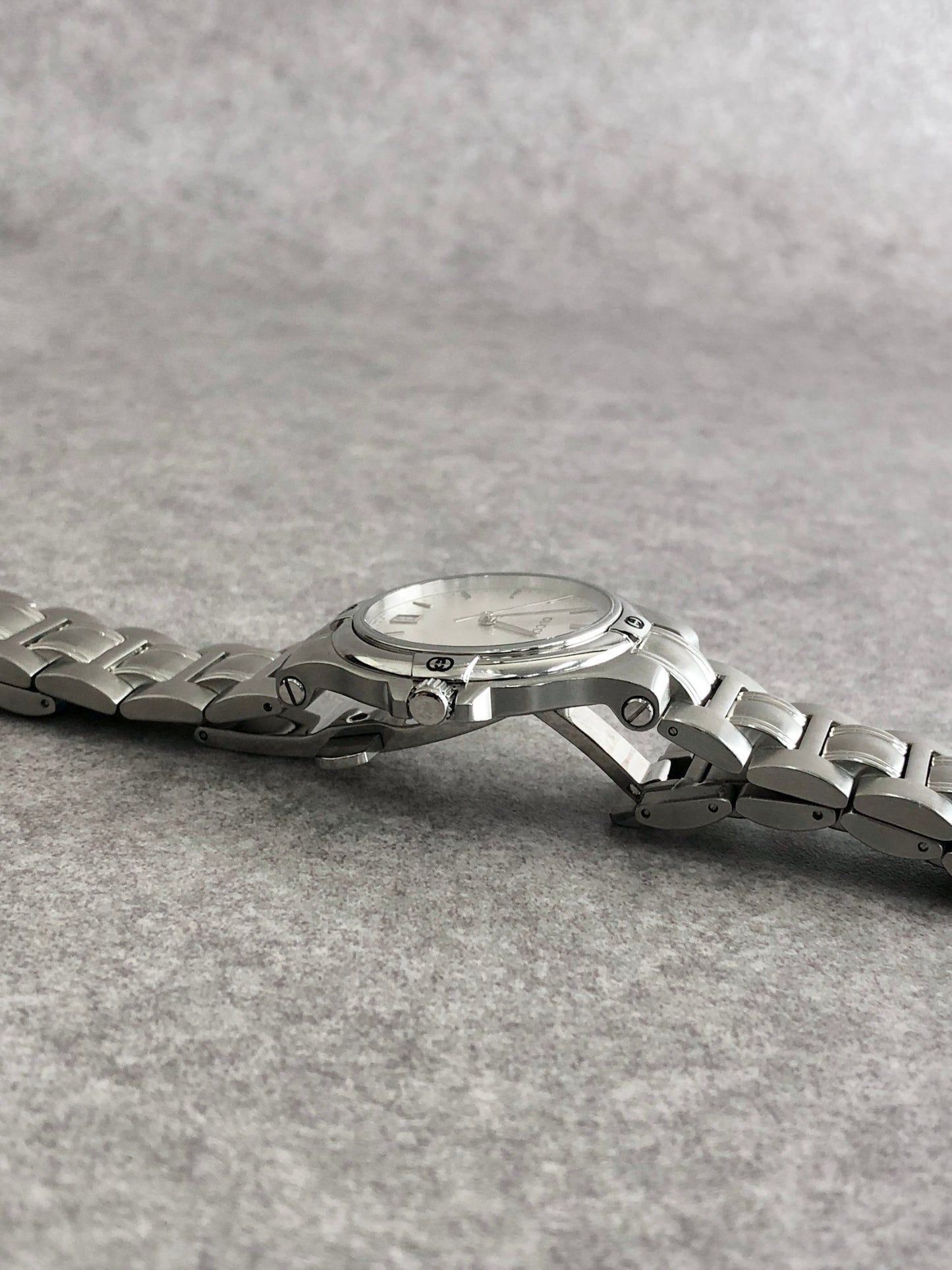 GUCCI Logo Quartz Watch Silver 9040M Vintage gtbcth