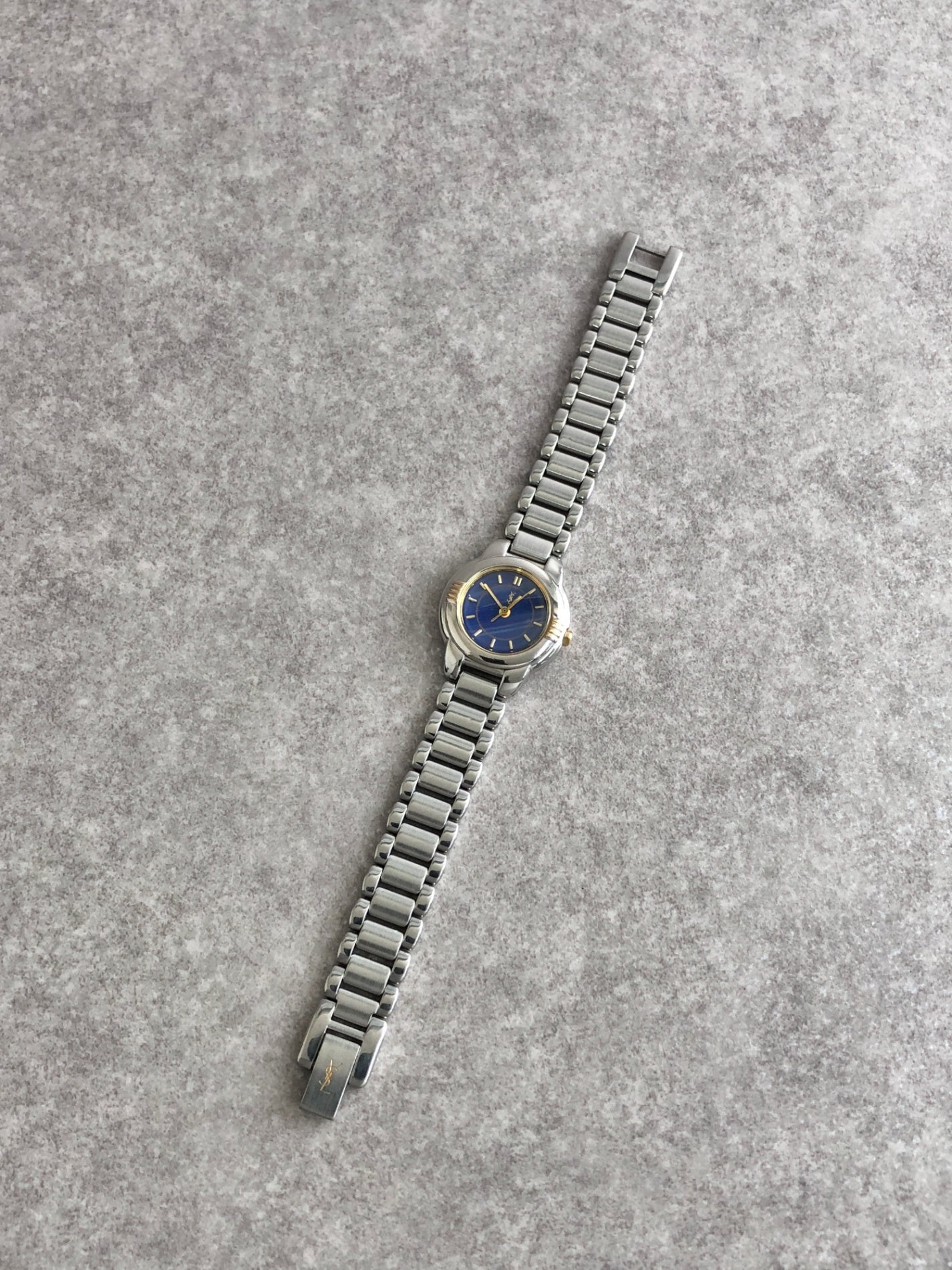 Yves Saint Laurent YSL Logo Quartz Watch Silver×Navy 5930-F91474 TA Vintage wg2id7