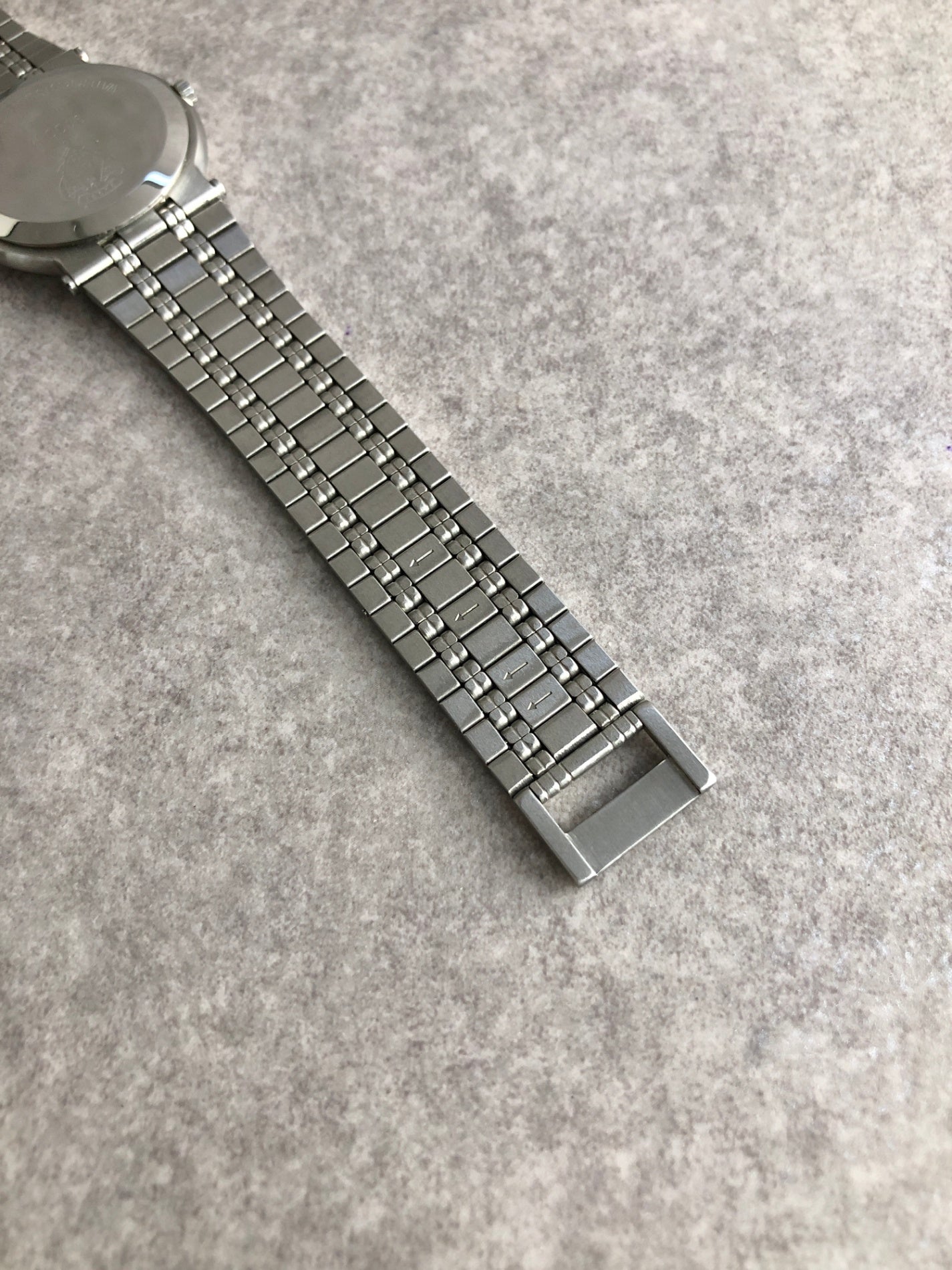 GUCCI Logo Quartz Watch Silver 9100M Vintage yxt2b6
