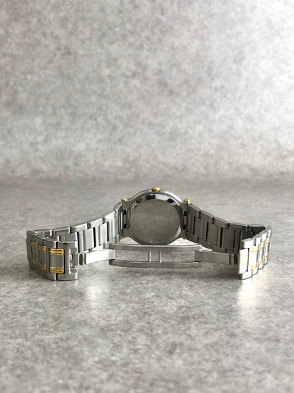 GUCCI Logo Quartz Watch Silver×Gold 9000M Vintage zgvkkw