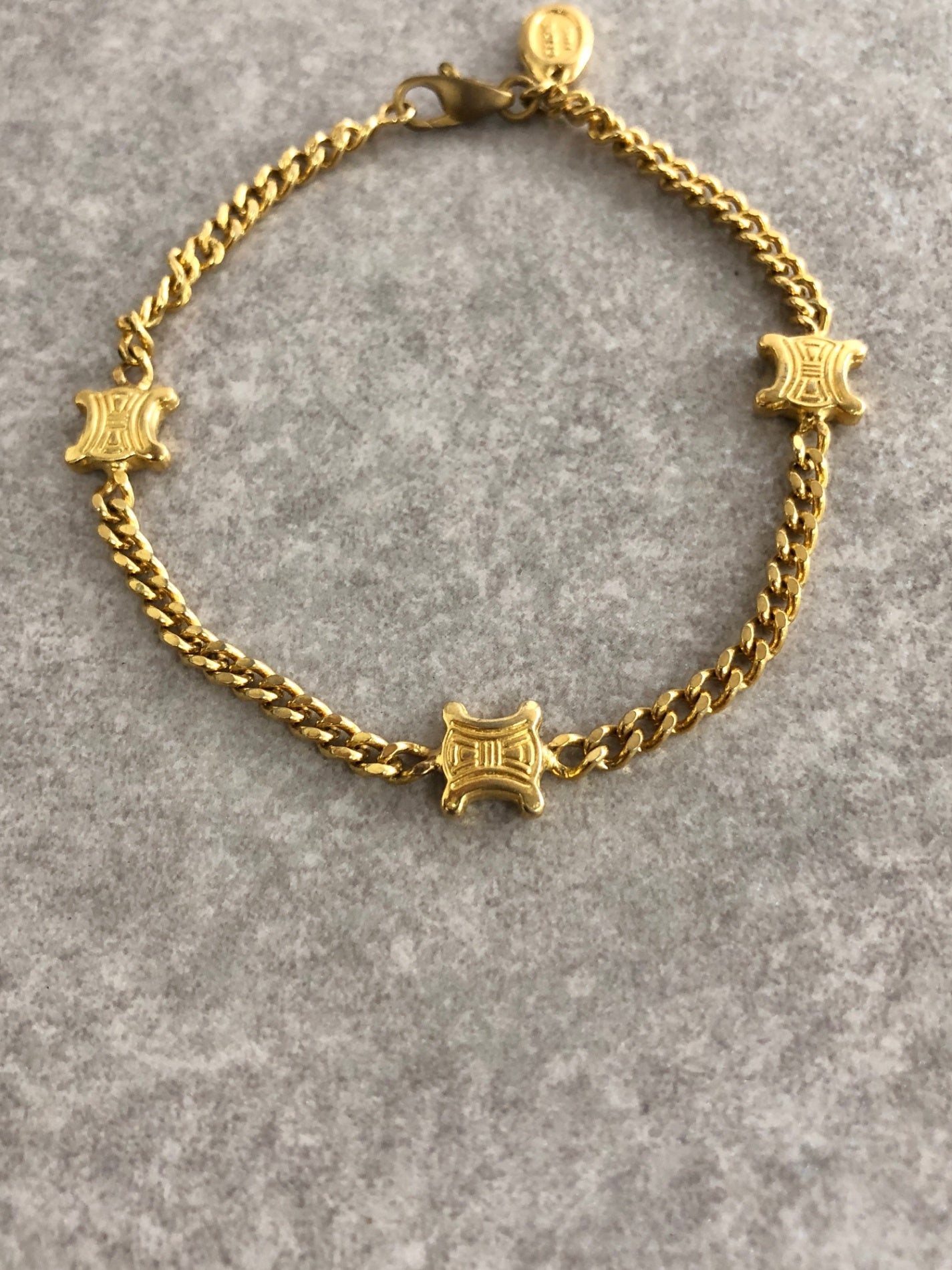CELINE Blason Bracelet Gold Vintage kwc3bb