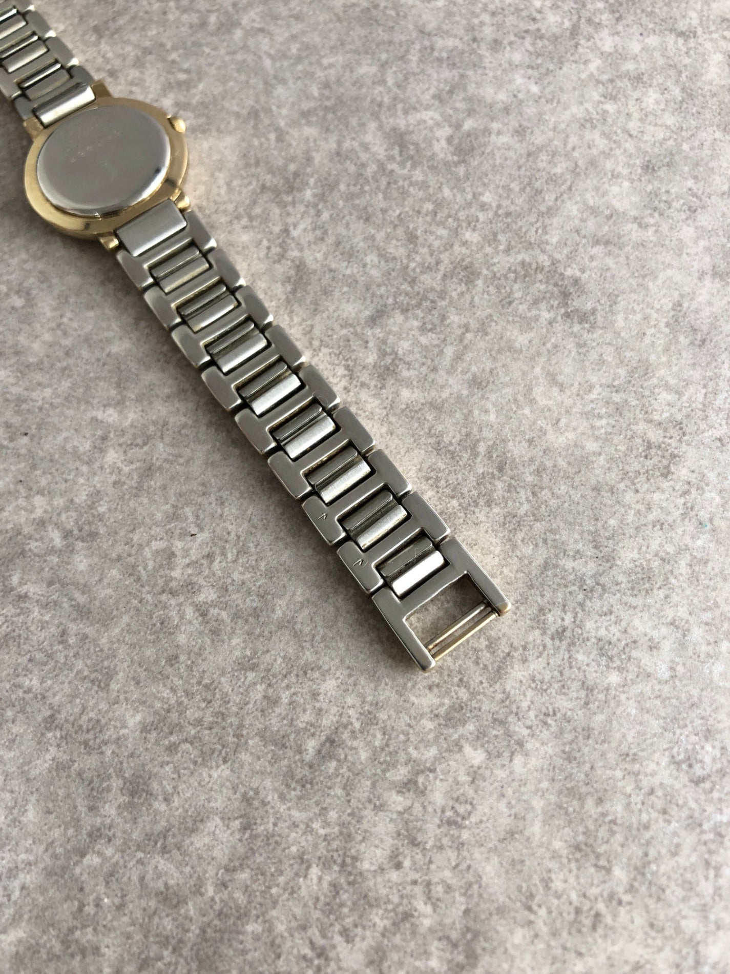 Yves Saint Laurent YSL Logo Quartz Watch Silver×Gold 2200-229789 Vintage 84wevi