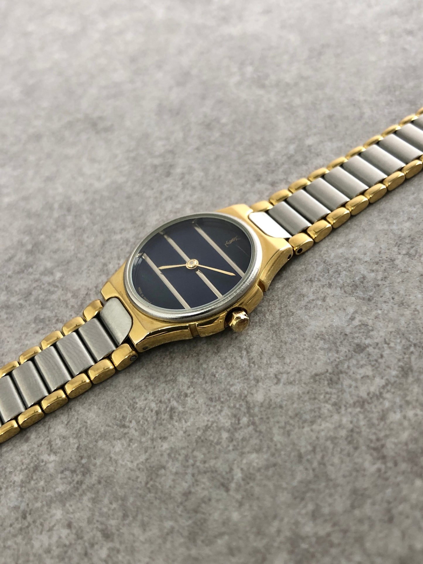 Yves Saint Laurent YSL Logo Watch Silver×Black Vintage as4e87