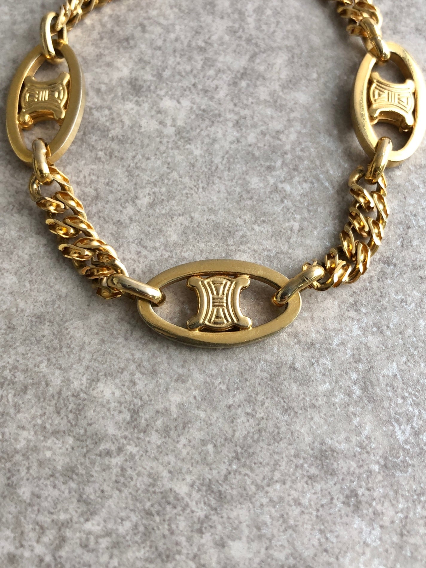 CELINE Triomphe Bracelet Gold Vintage b4sajw – VintageShop solo