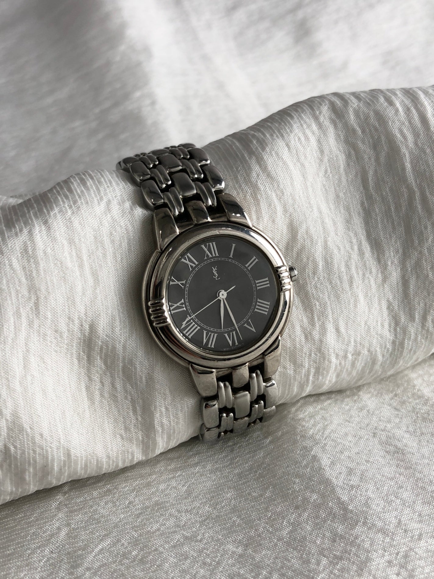 Yves Saint Laurent YSL Logo Watch Silver 6031-G11866 Vintage 6wv8w4