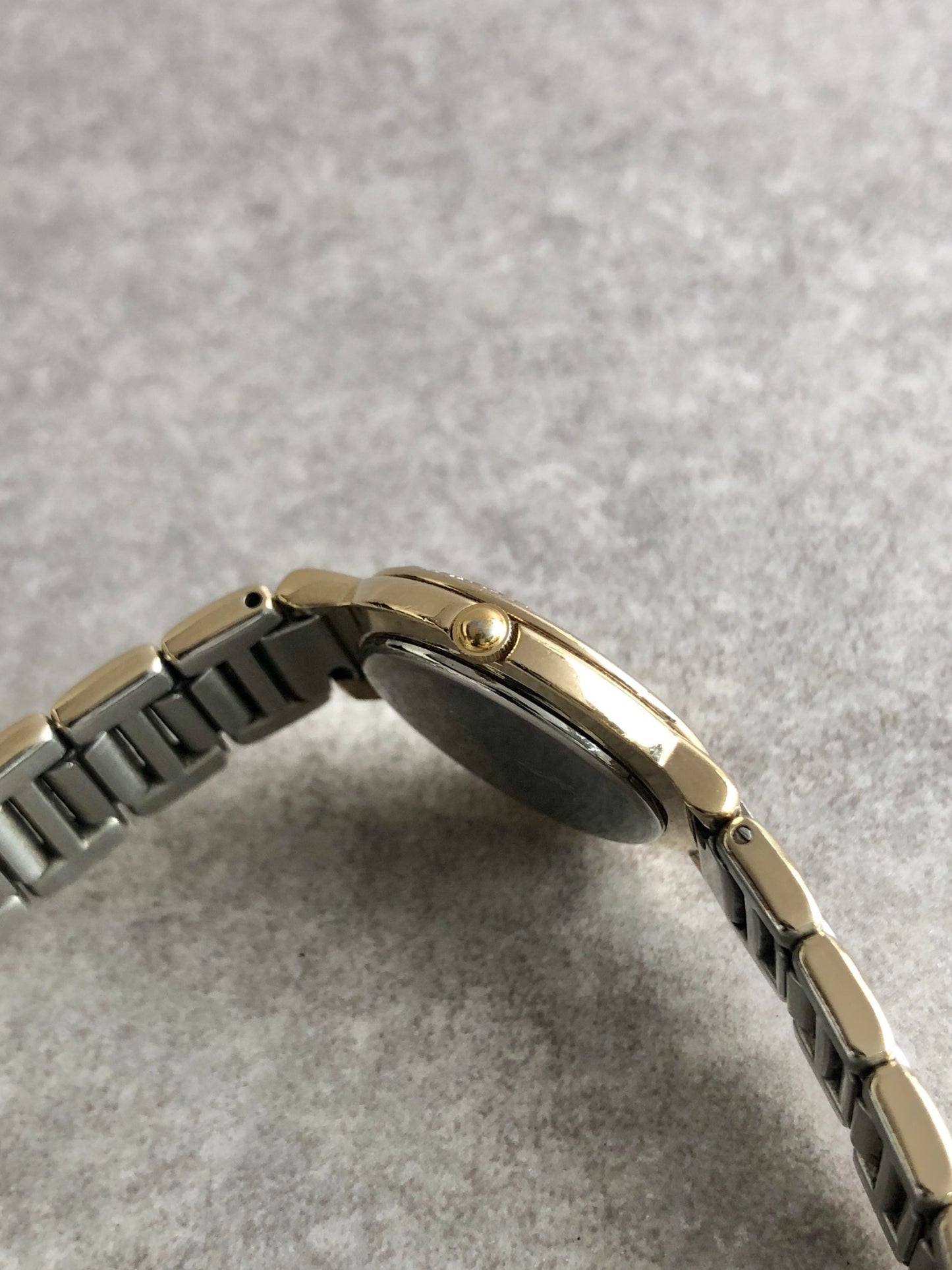 Yves Saint Laurent YSL Logo Watch Gold×Silver Vintage uavgj3